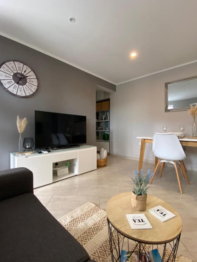Apartman Petra Gustirna Екстериор снимка