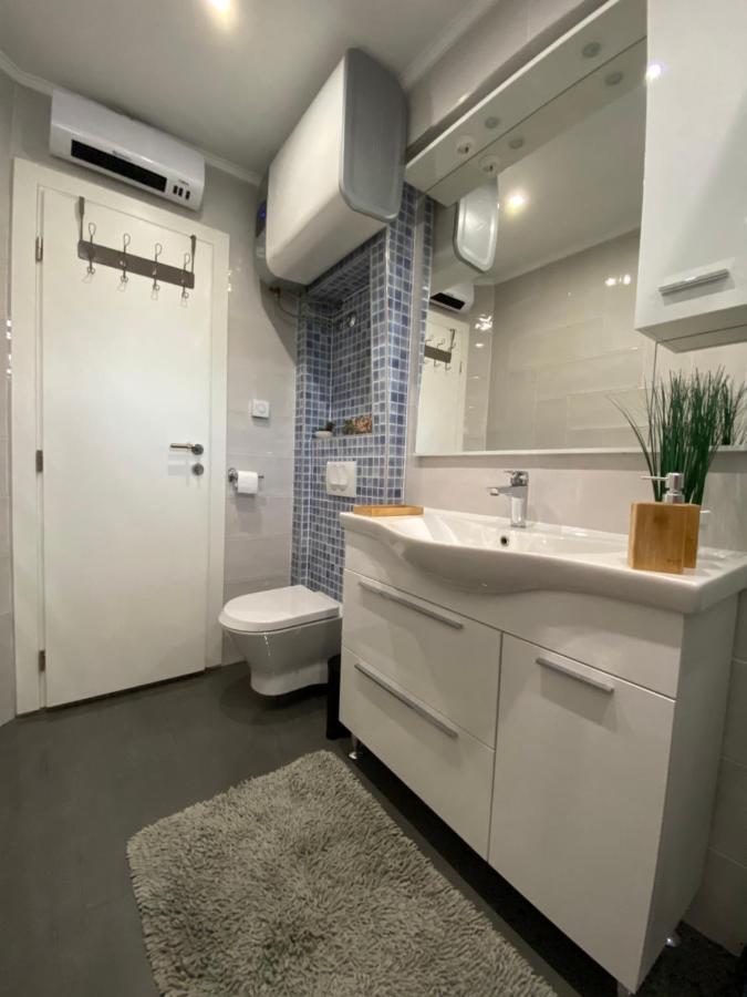 Apartman Petra Gustirna Екстериор снимка